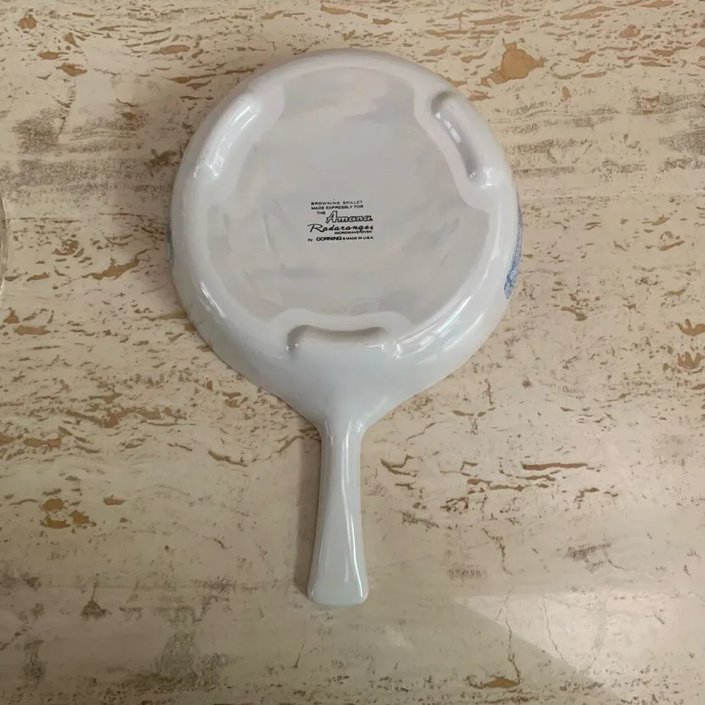 Vintage CorningWare Colonial house browning skillet with lid